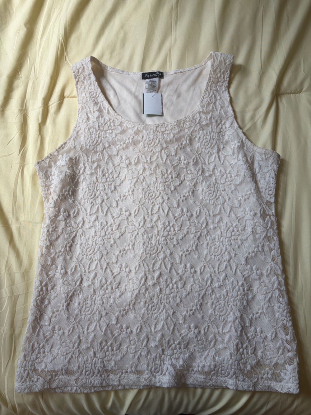 Sleeveless Lace Overlay Tank Top in White